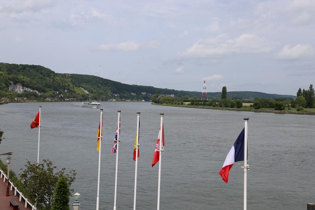 Le Saint Pierre Hotel Rouen Exterior photo